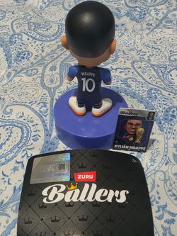 Zuru Ballers Kylian Mbappé FIFA Figure
