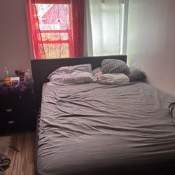 Bedroom Set For Sale