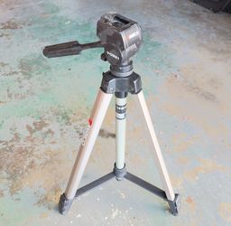 Ambico V-0551 Camera / Camcorder Tripod For Sale!