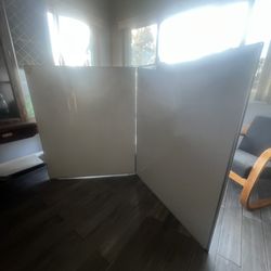 Two Side White Board That Folds 