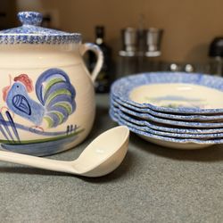 Vintage Laurie Gates Los Angeles - Blue Stipple Rooster Bean Pot w/ wide rim soup bowl set