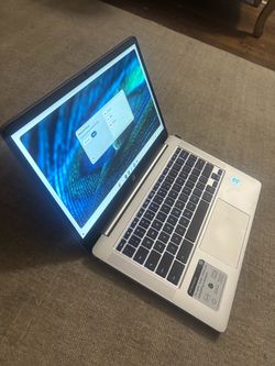 iPads / laptop