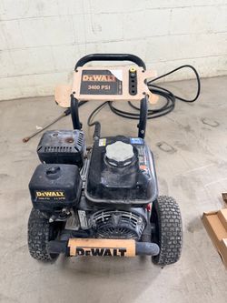 DEWALT 3400 PSI Gas Pressure Washer – Honda Engine – 2.5 GPM