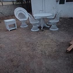 WHITE WICKER PATIO FURNITURE NEVER USED