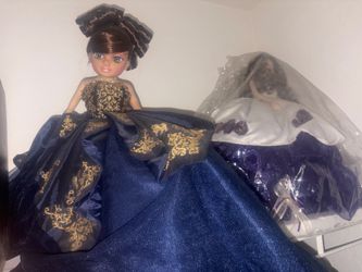 Quinceañera dolls