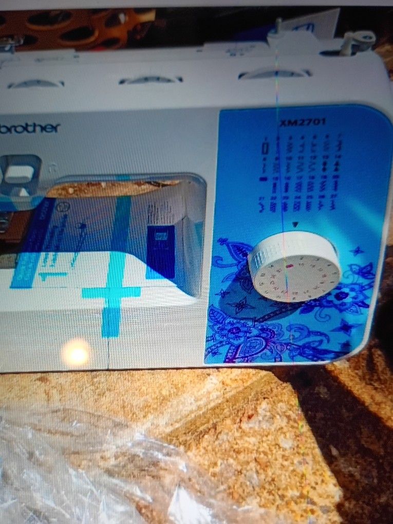 BROTHER XM 2701 LIGHTWEIGHT, FULL FEATURED SEWING, MACHINE WITH  27 STITCHES AND 63 FUNCTIONS