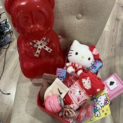 Hello Kitty Valentine Gift Set