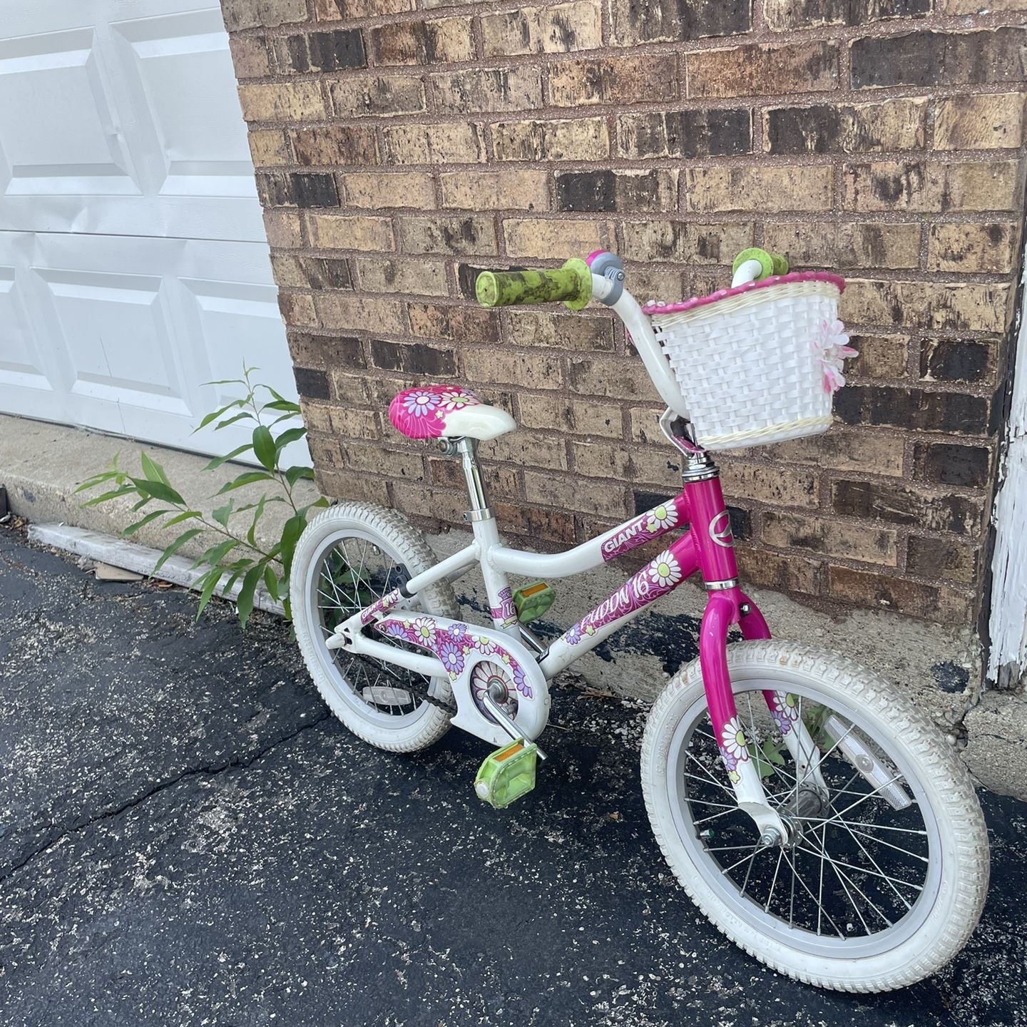 giant bicycle elgin il Talon E+ and a bell make Talon 20 a fun and easy bike for everyday rides around the neighborhood. Giant Bicycles - Rudy's Cycle