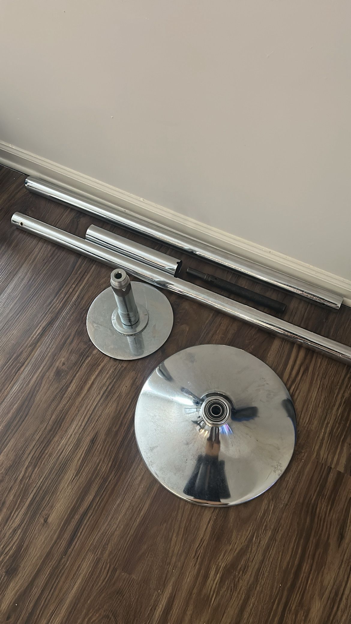 Stripper pole