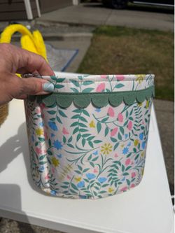 Floral basket