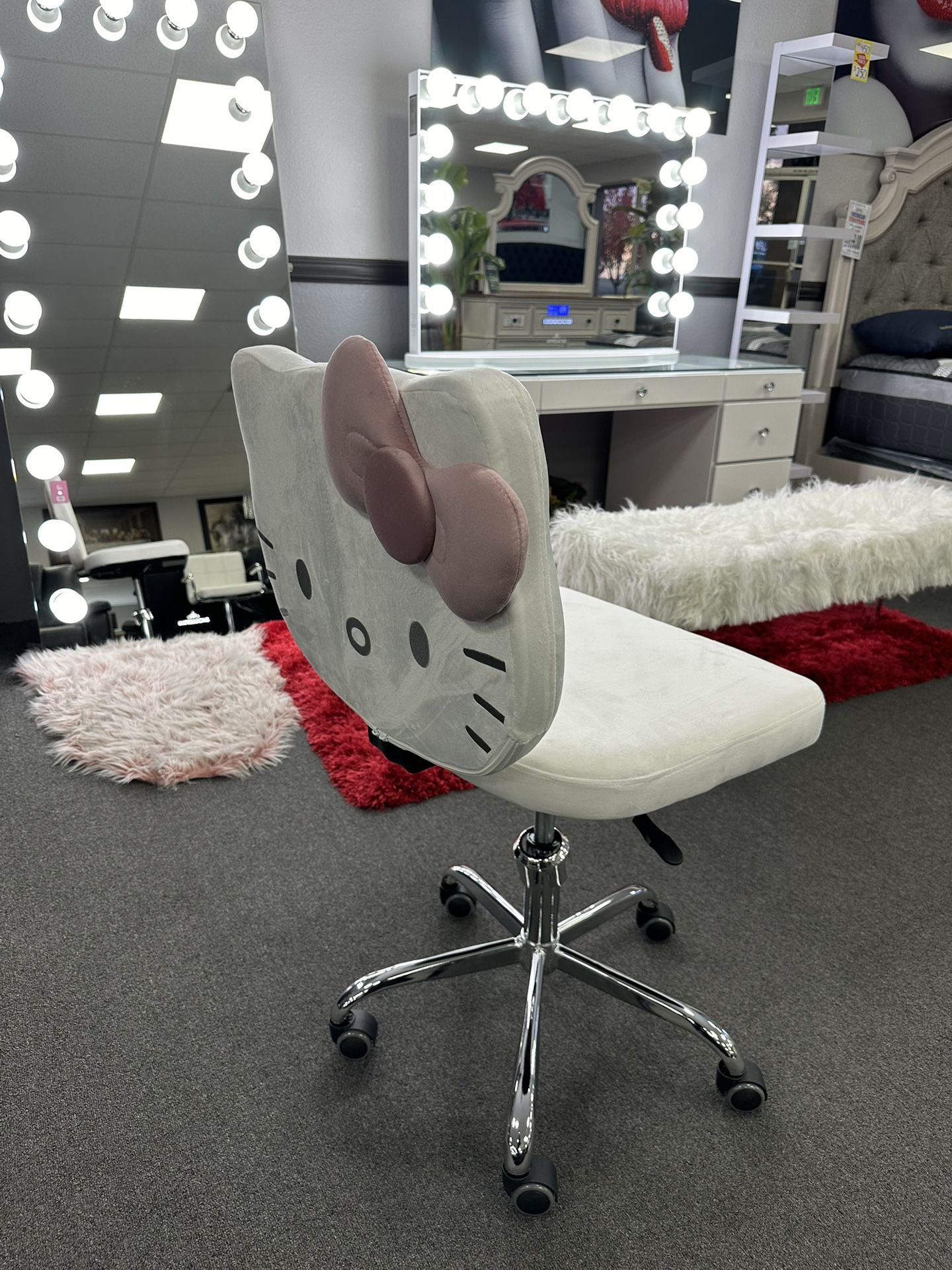Hello Kitty Chair