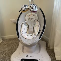 4moms MamaRoo Multi-Motion Baby Swing