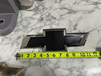 Chevy grill emblem