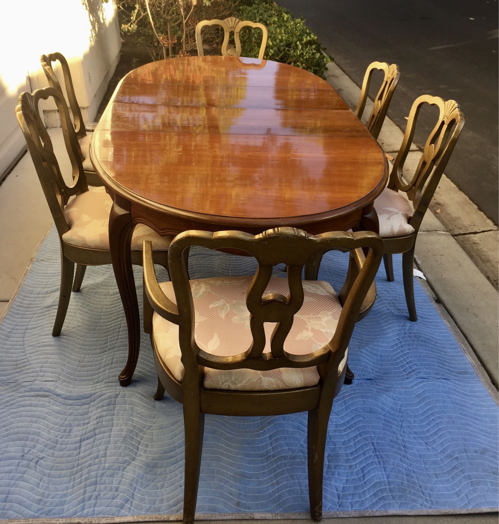 Dining Room Table with two extensions and 6 chairs,