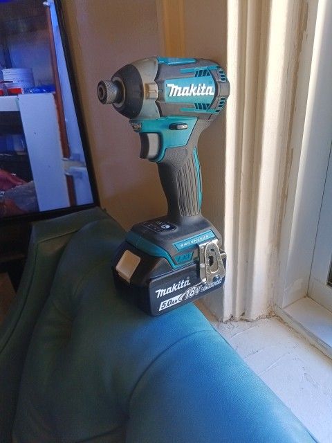 Makita Xdt14