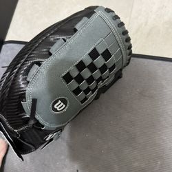 Wilson A360 Glove