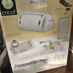 Cricut 