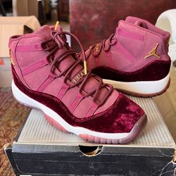 Authentic Jordan Retro 11 Heiress Night Maroon Size 7 Youth Or Womans Sz 8 1/2