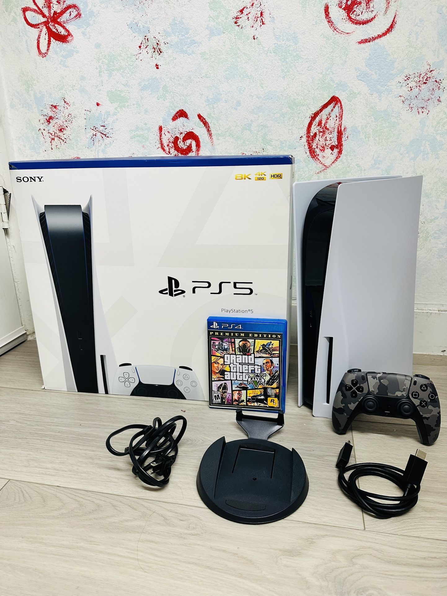 Sony PlayStation 5 - 825GB , Bonus 1 Game GTA V ( Used Very New )