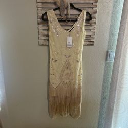 2 Flapper Dresses With Accessories!