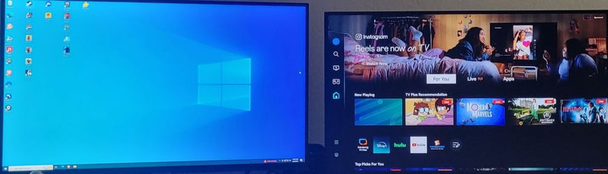 Two M5 32" 4k monitors