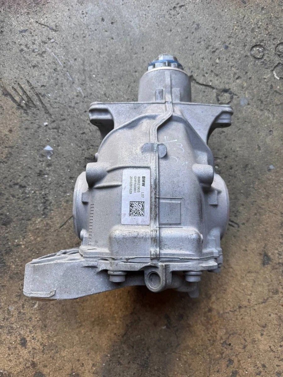 18-24 BMW X3 G01 REAR DIFFERENTIAL AXLE CARRIER OEM