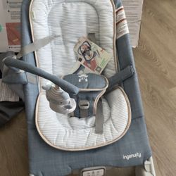 Baby bouncer 