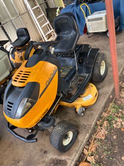 Cub Cadet i1046 zero turn riding mower need work