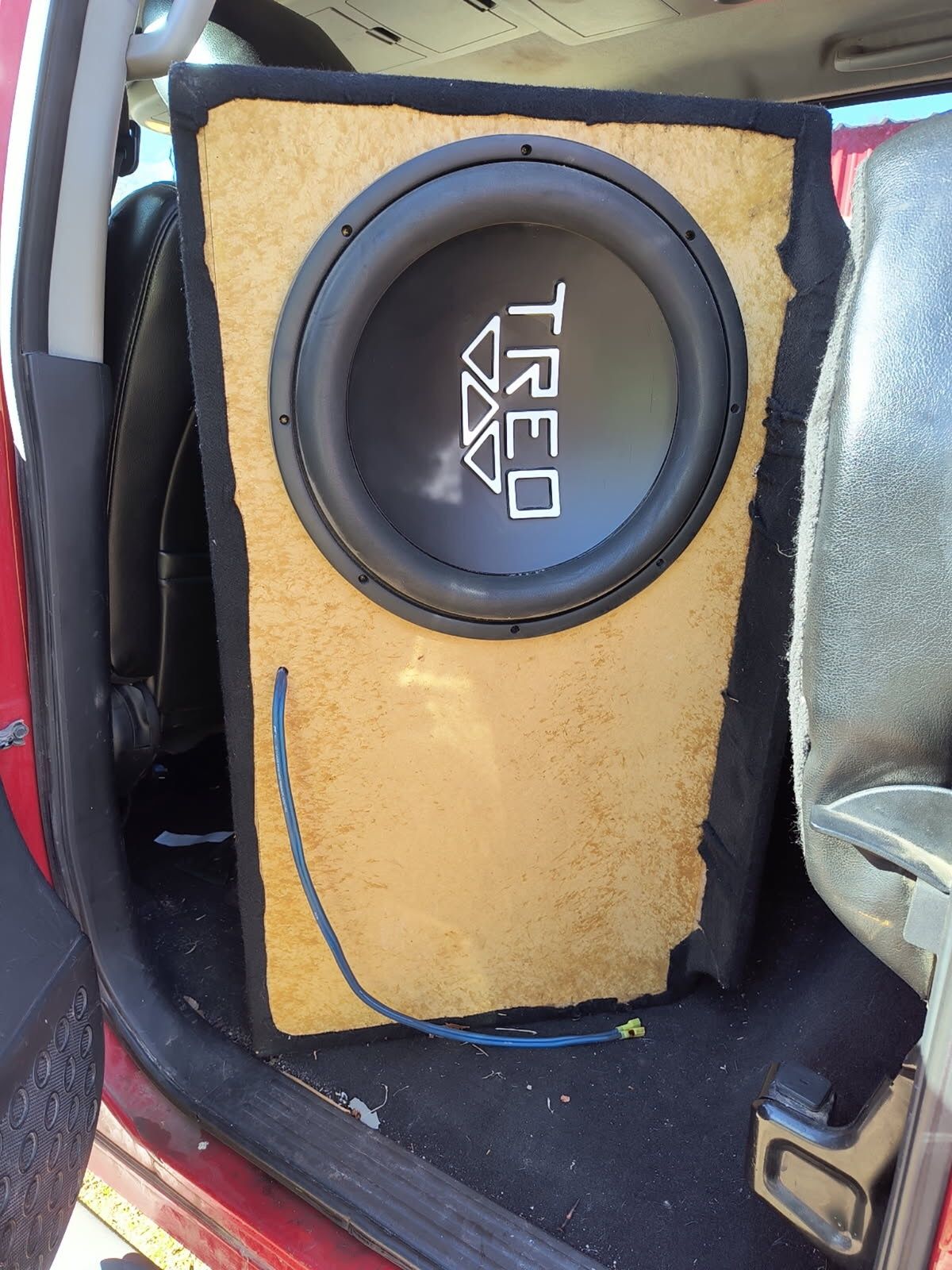 Treo 15in Subwoofer W Custom Box