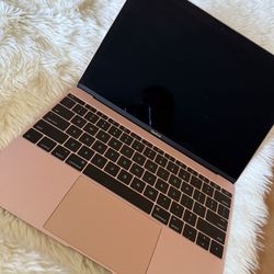MacBook Apple 