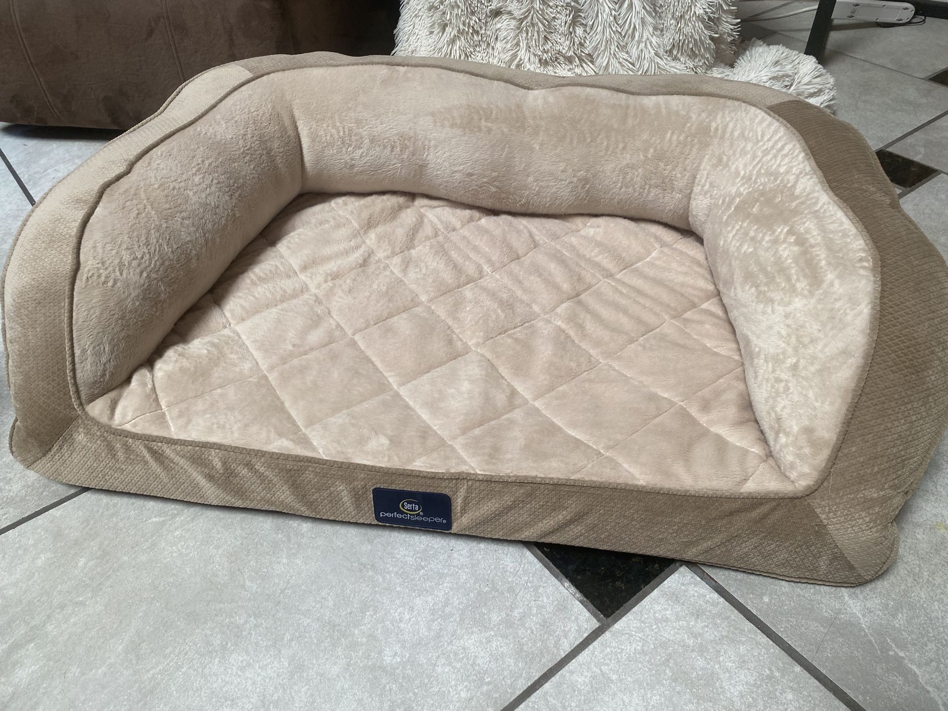DOG BED/ CAMA DE PERRO