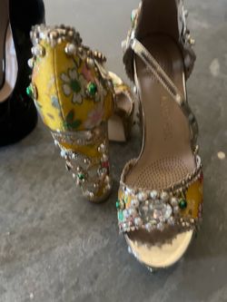 Gold heels size 8.5 used once needs repair clasp buckle