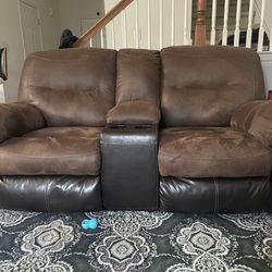 Two Tone Brown Reclining Couch Set