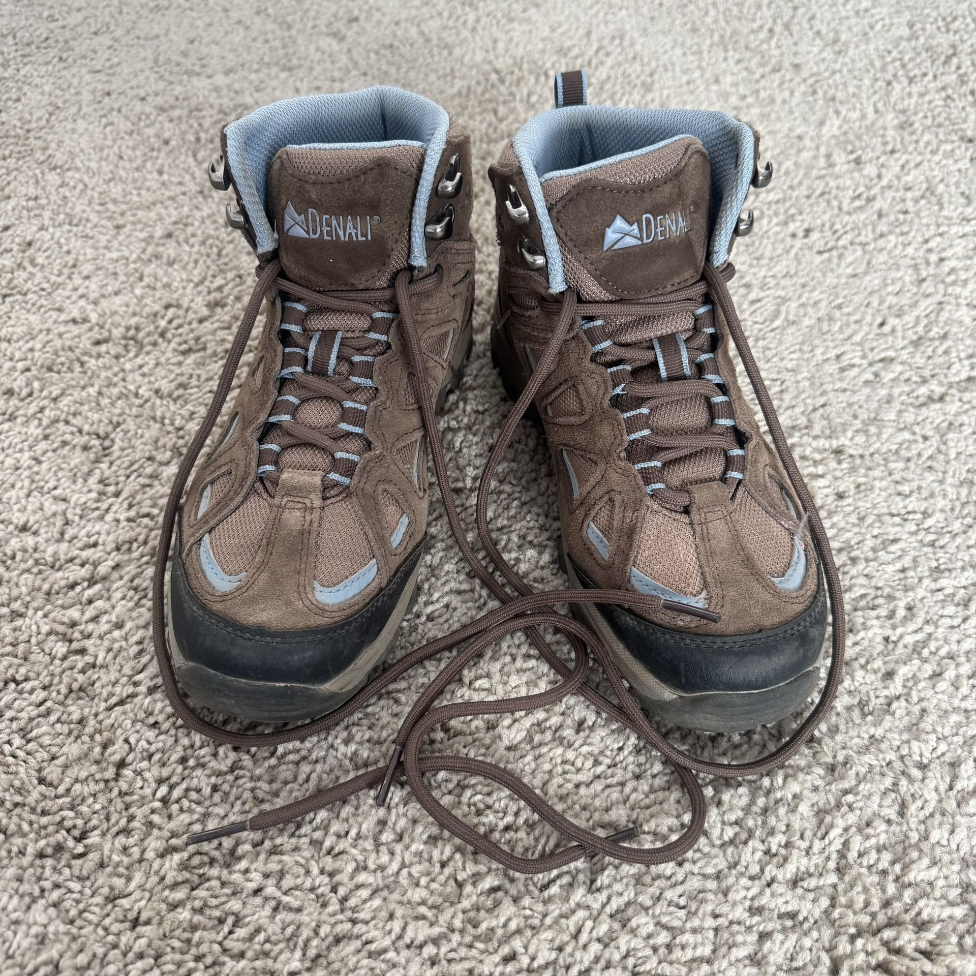Hiking Boots Size 6 (kids)
