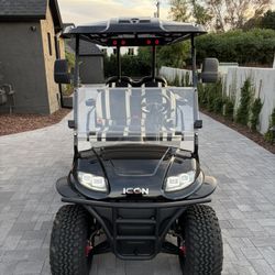 2023 Icon 6 Passenger Golf Car