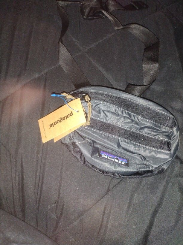 New Patagonia Fanny Pack ..