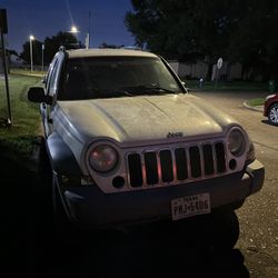 2005 Jeep Liberty 3.7 L Sport