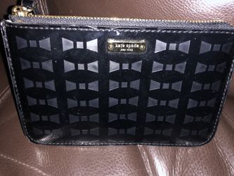Kate spade patent leather wristlet