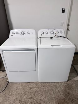 GE Washer and Dryer Set