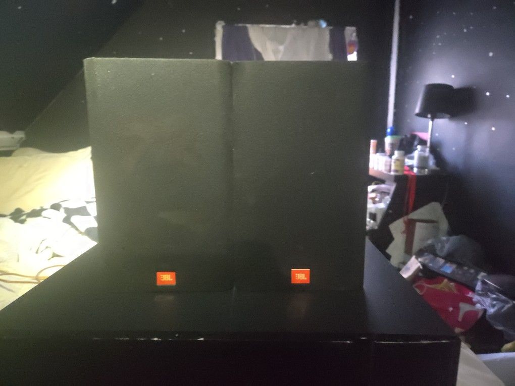 Jbl M5 Shelf Speakers, Cayman HD Reciever