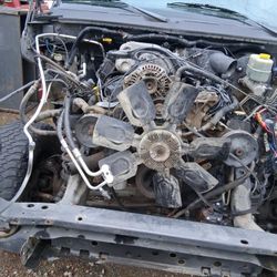 2002  V 10. Complete