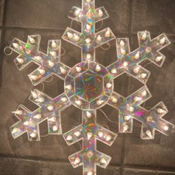 Vintage 2004 Holographic Twinkle Snowflake Light Sculpture Silhouette Window