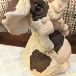 Adorable! Vintage Clay sitting pig. Excellent condition.