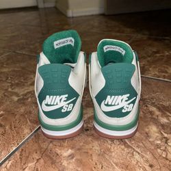 Jordan 4