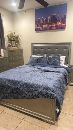 Bedroom set