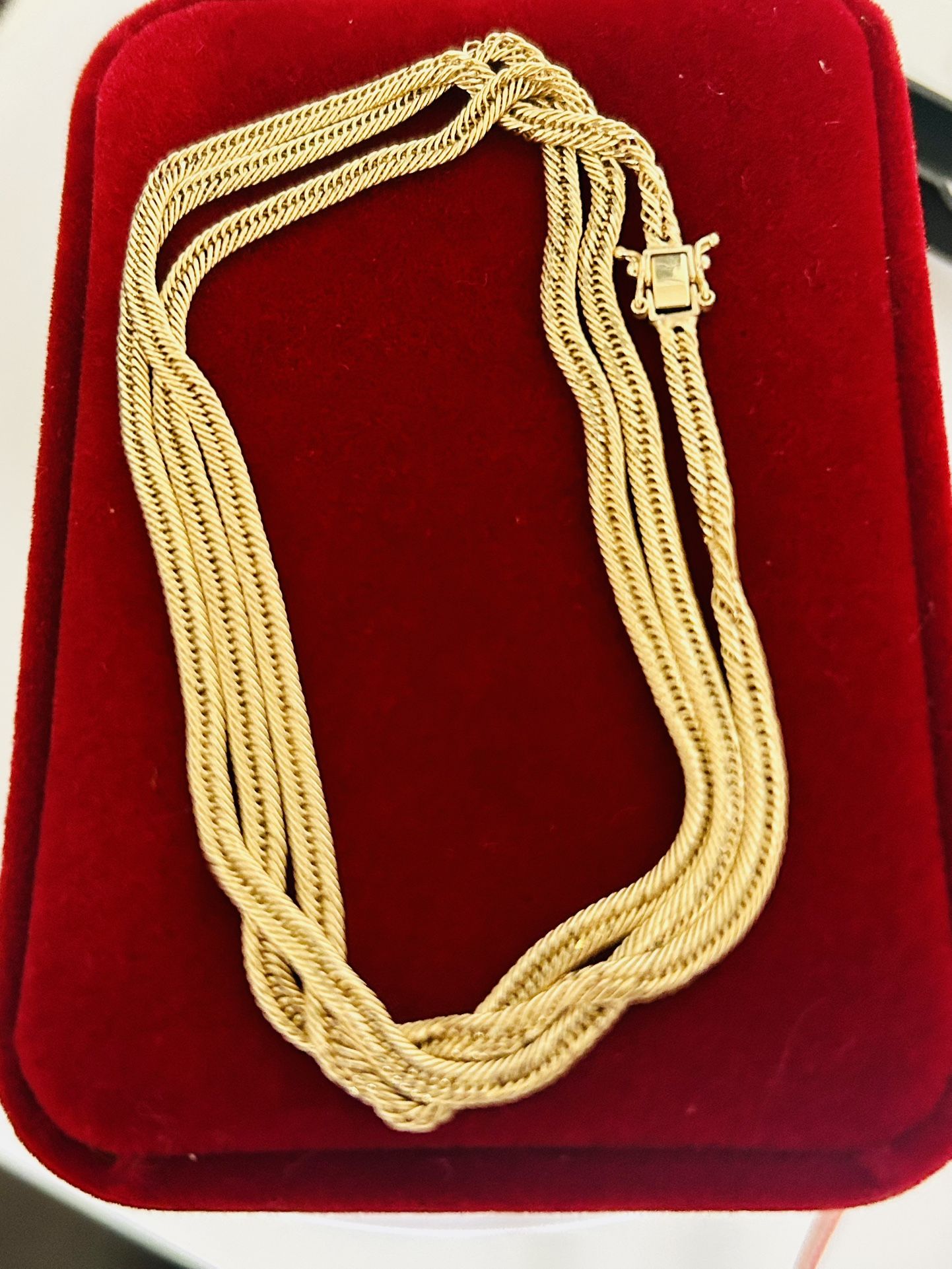 18k Japan (Saudi Gold)Triple Lock Chain 22’