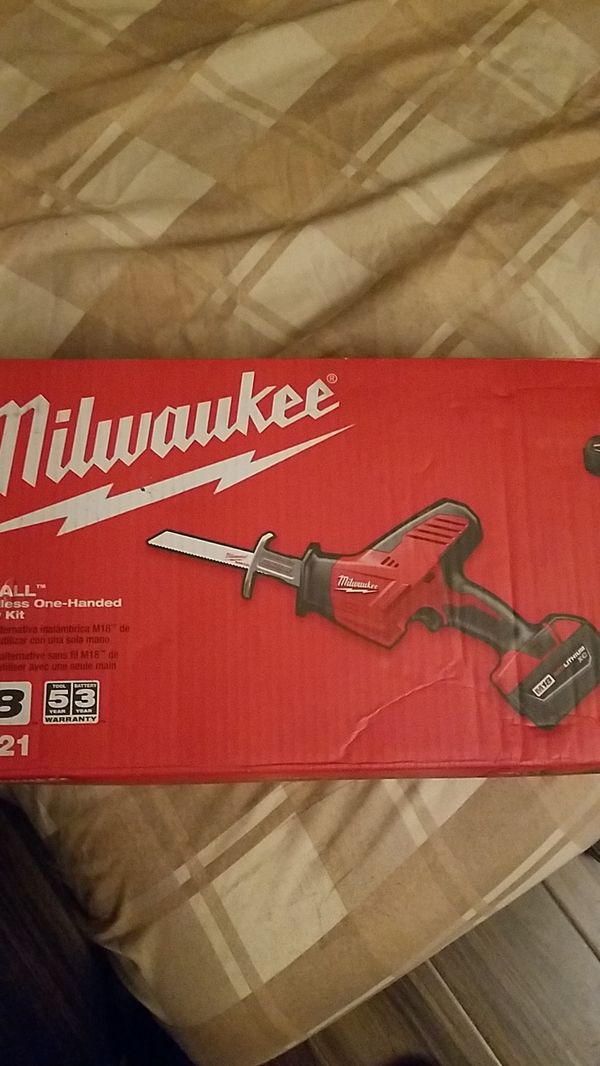 Milwaukee hackzall m18 cordless one handed recip saw kit for Sale in Los Angeles, CA - OfferUp