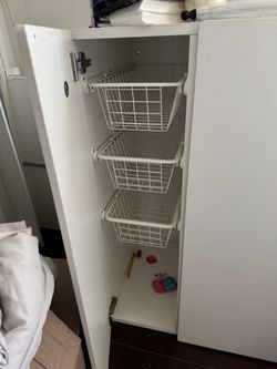 Twin bed (double bed and two drawers) and Two Closet Organizers