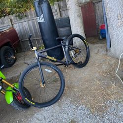 Throne the goon 29”