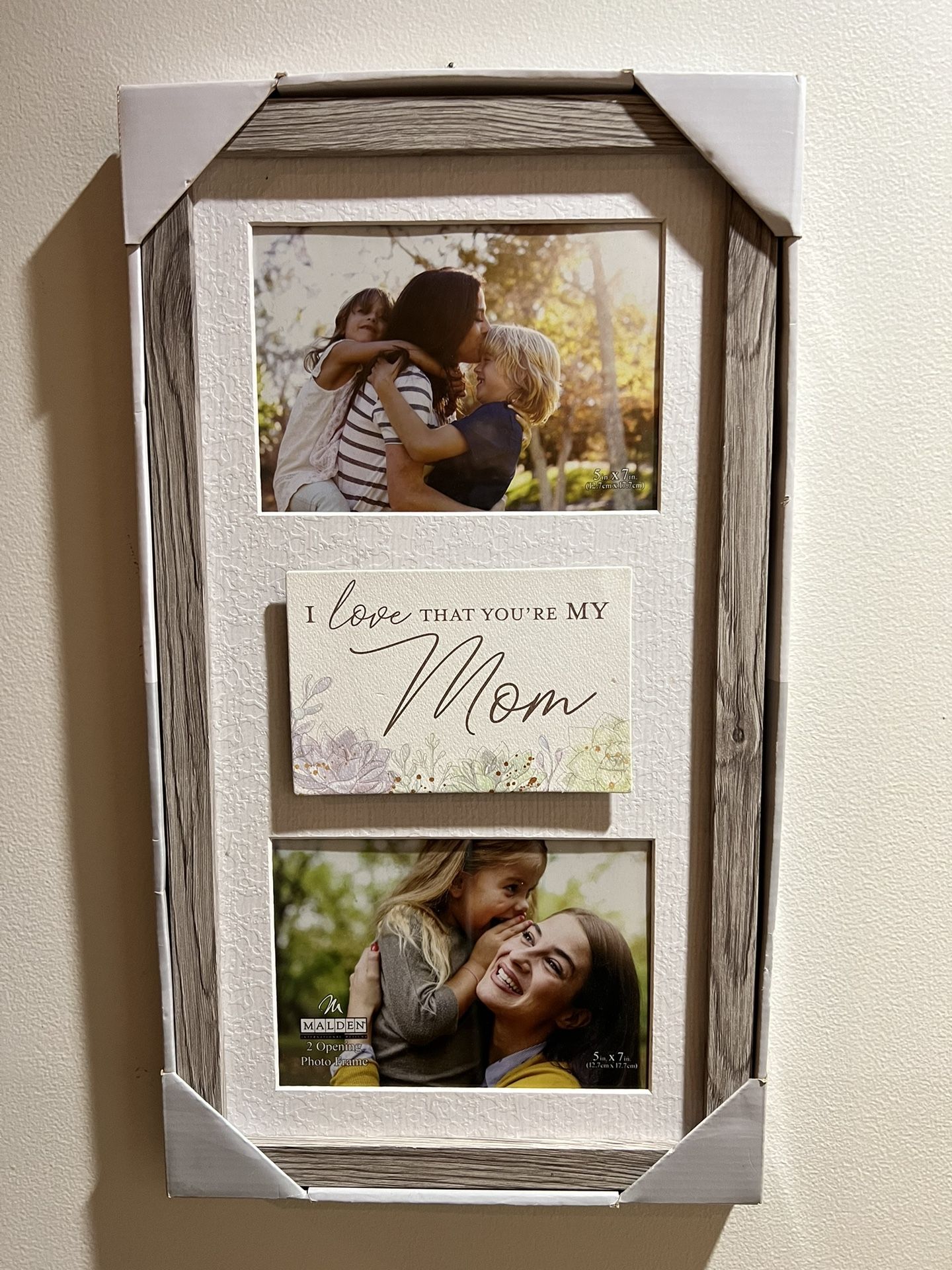 Malden international Designs “I love that you’re my MOM” 5X7 Picture Frame Decoration with 2 picture frames.